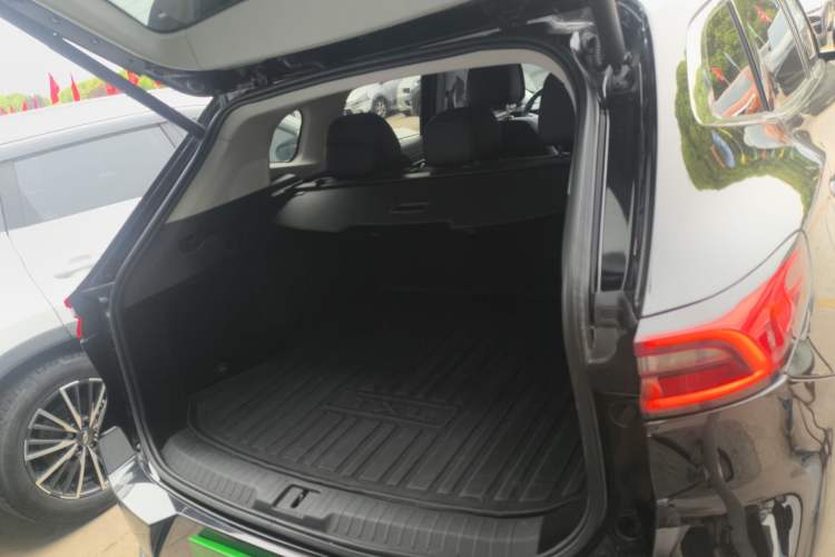 Used EXEED Lingyun 2023 400T Four-Wheel Drive Star Prestige Edition Trunk