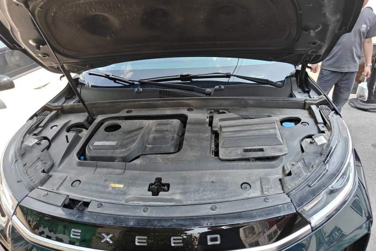 Used EXEED Lingyun 2023 400T Two-Wheel Drive StarRui Pro Edition Engine Bay