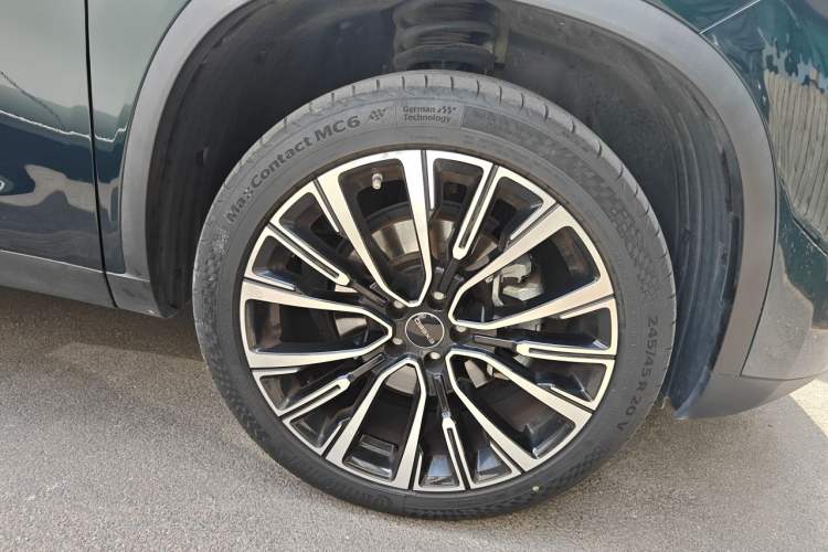 Used EXEED Lingyun 2023 400T Two-Wheel Drive StarRui Pro Edition Right Front Wheel Hub