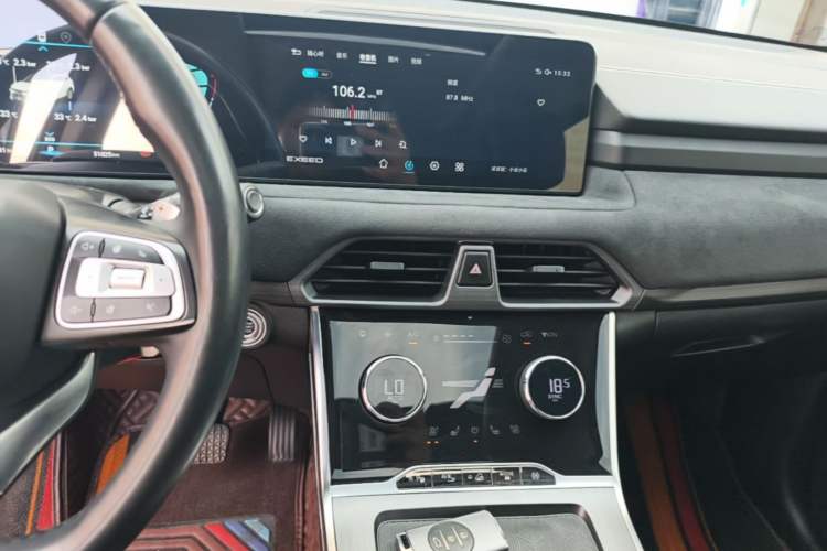 Used EXEED Lingyun 2023 400T Two-Wheel-Drive Star Prestige Edition Audio And AC Panel