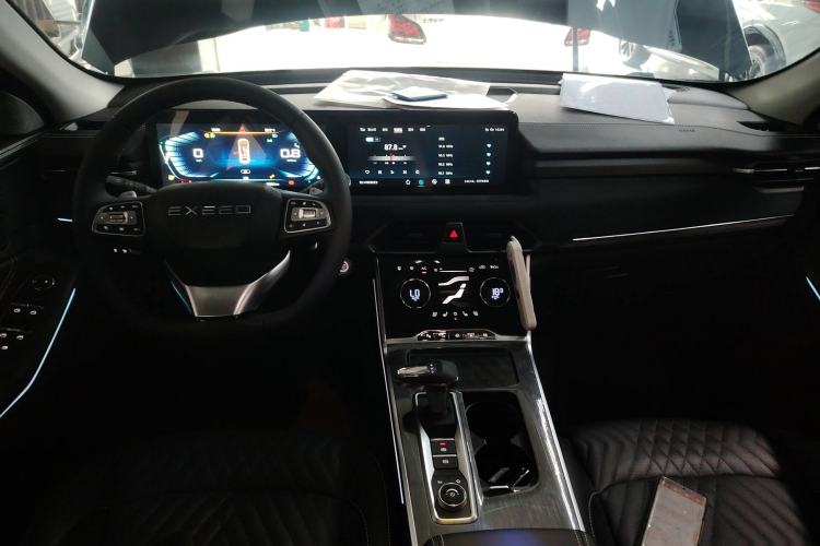 Used EXEED Lingyun 2023 400T Two-Wheel-Drive Star Prestige Edition Center Console