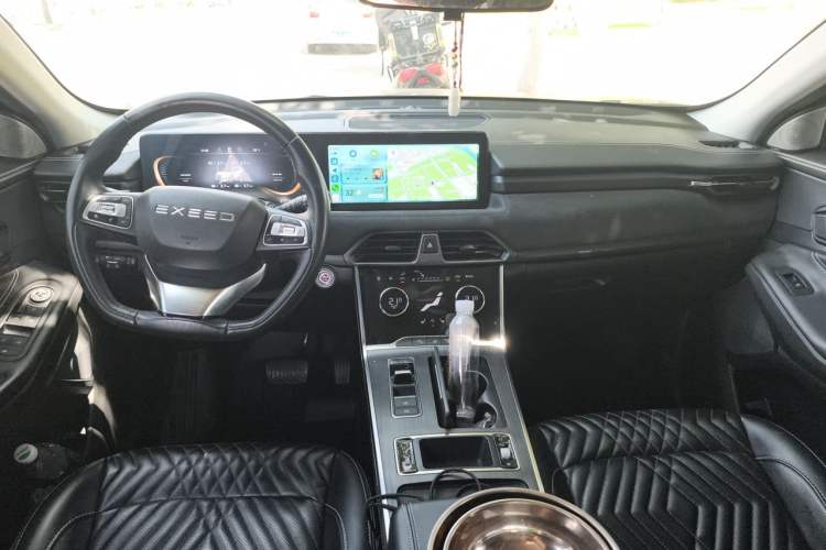 Used EXEED Lingyun 2023 300T Two-Wheel Drive Star Edition Center Console