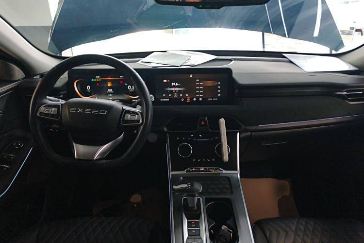 Used EXEED Lingyun 2023 400T Two-Wheel-Drive Star Prestige Edition Center Console