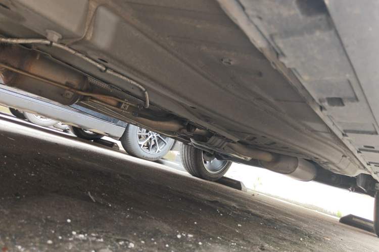Used EXEED Lingyun 2023 400T Two-Wheel-Drive Star Prestige Edition Chassis Front Left