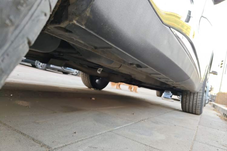 Used EXEED Lingyun 2023 400T Two-Wheel Drive StarRui Pro Edition Chassis Rear Right