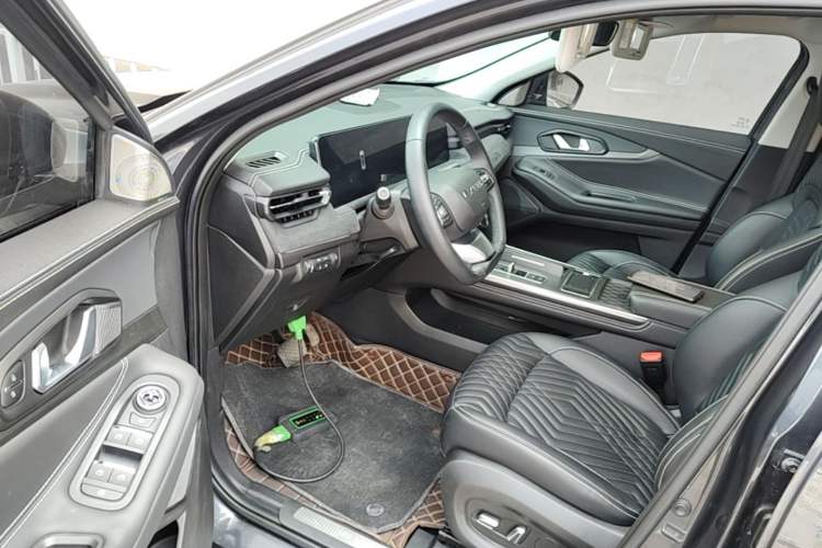 Used EXEED Lingyun 2023 300T Two-Wheel Drive Starry Edition Driver Seat