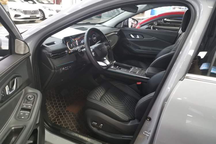 Used EXEED Lingyun 2023 300T Two-Wheel Drive Starry Edition Driver Seat
