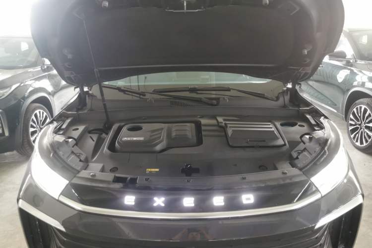 Used EXEED Lingyun 2023 400T Four-Wheel Drive Star Prestige Edition Engine Bay