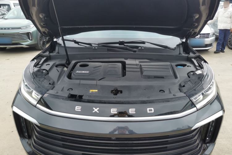 Used EXEED Lingyun 2023 400T Two-Wheel-Drive Star Prestige Edition Engine Bay