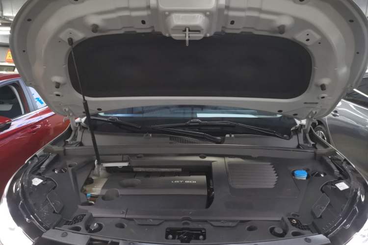Used EXEED Lingyun 2023 300T Two-Wheel Drive Starry Edition Engine Bay