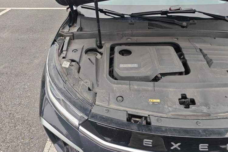 Used EXEED Lingyun 2023 400T Two-Wheel-Drive Star Prestige Edition Engine Bay Right