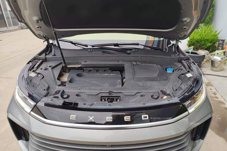 Used EXEED Lingyun 2023 300T Two-Wheel Drive Starry Edition Engine Bay