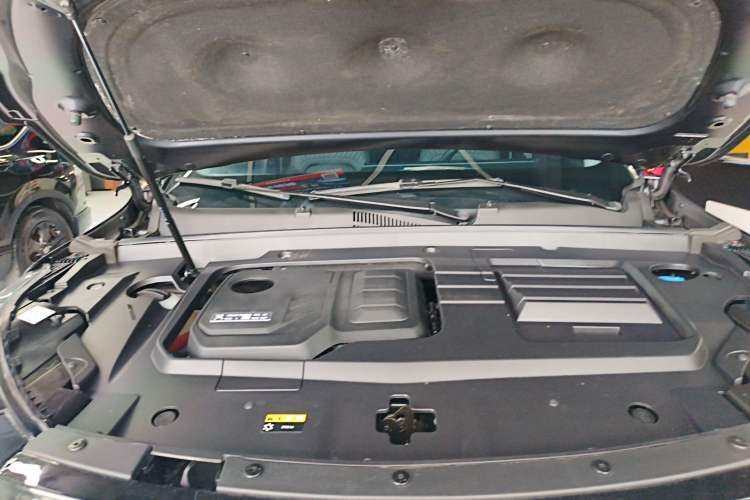 Used EXEED Lingyun 2023 400T Two-Wheel-Drive Star Prestige Edition Engine Bay