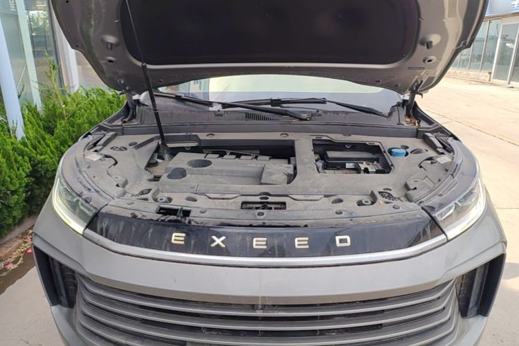 Used EXEED Lingyun 2023 300T Two-Wheel Drive Starry Edition Engine Bay