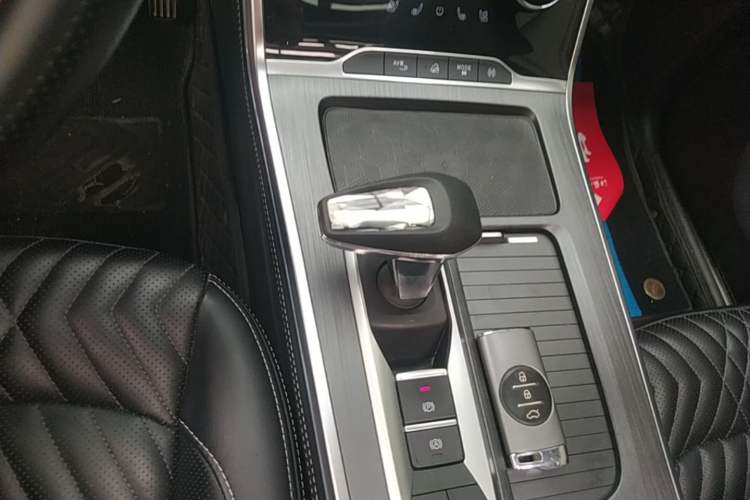 Used EXEED Lingyun 2023 400T Two-Wheel Drive StarRui Pro Edition Gear Lever