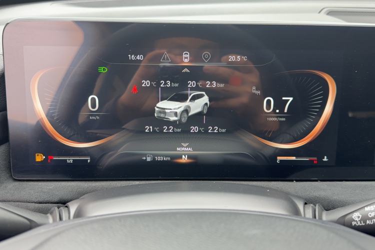 Used EXEED Lingyun 2023 300T Two-Wheel Drive Starry Edition Instrument Cluster