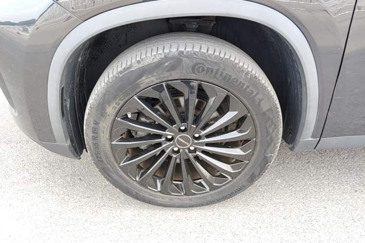 Used EXEED Lingyun 2023 300T Two-Wheel Drive Starry Edition Left Front Wheel Hub