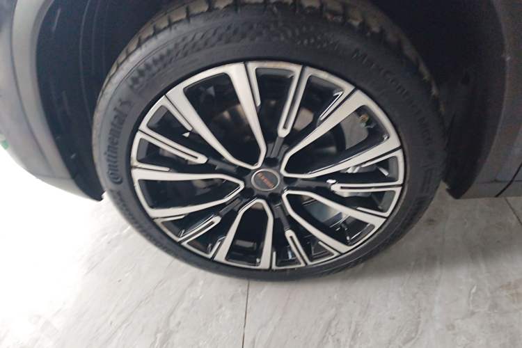 Used EXEED Lingyun 2023 400T Two-Wheel-Drive Star Prestige Edition Left Front Wheel Hub