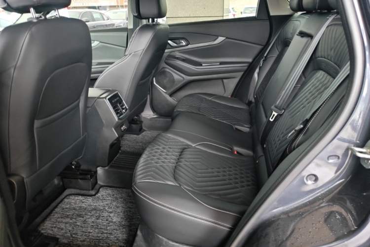 Used EXEED Lingyun 2023 300T Two-Wheel Drive Starry Edition Left Rear Seat