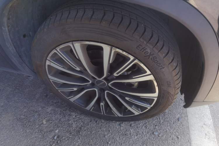 Used EXEED Lingyun 2023 400T Four-Wheel Drive Star Prestige Edition Right Front Wheel Hub