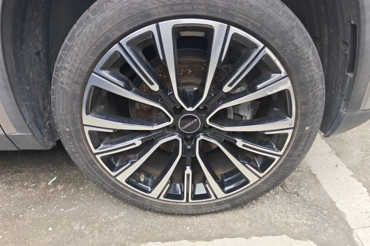 Used EXEED Lingyun 2023 400T Two-Wheel-Drive Star Prestige Edition Right Front Wheel Hub