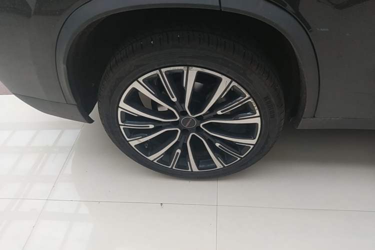Used EXEED Lingyun 2023 400T Two-Wheel Drive StarRui Pro Edition Right Rear Wheel Hub