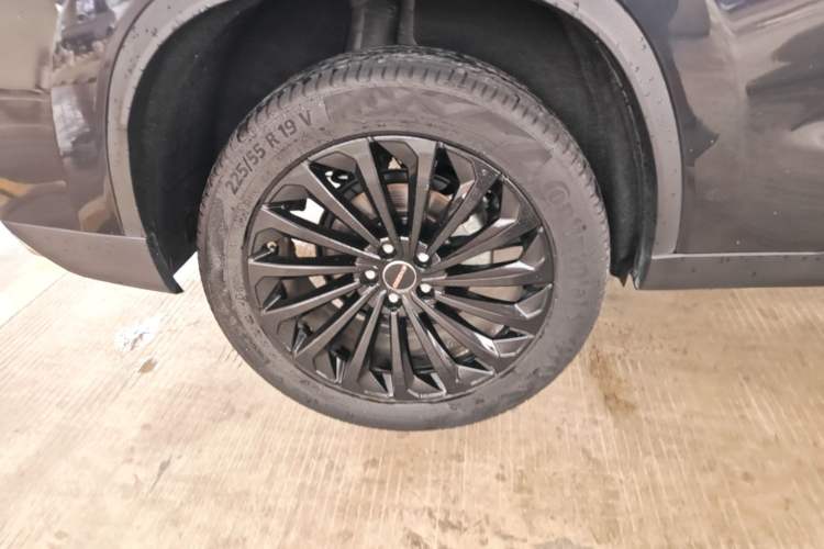 Used EXEED Lingyun 2023 300T Two-Wheel Drive Starry Edition Right Rear Wheel Hub
