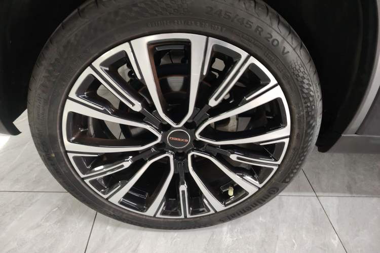 Used EXEED Lingyun 2023 400T Two-Wheel-Drive Star Prestige Edition Right Rear Wheel Hub