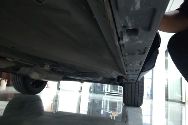 Used EXEED Lingyun 2023 400T Two-Wheel-Drive Star Prestige Edition Right Side Sill