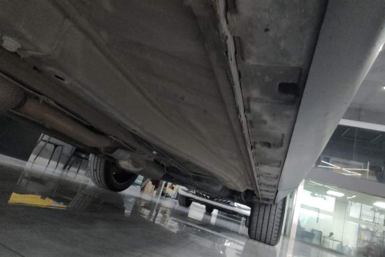 Used EXEED Lingyun 2023 400T Two-Wheel-Drive Star Prestige Edition Right Side Sill