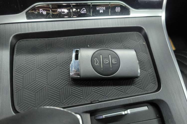 Used EXEED Lingyun 2023 400T Two-Wheel-Drive Star Prestige Edition Interior 1
