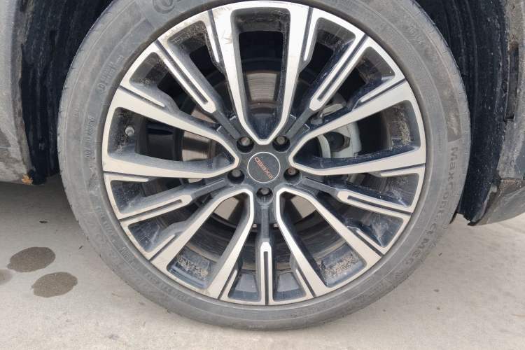 Used EXEED Lingyun 2023 Lingyun S 400T All-Wheel-Drive CCPC Champion Edition Right Front Wheel Hub