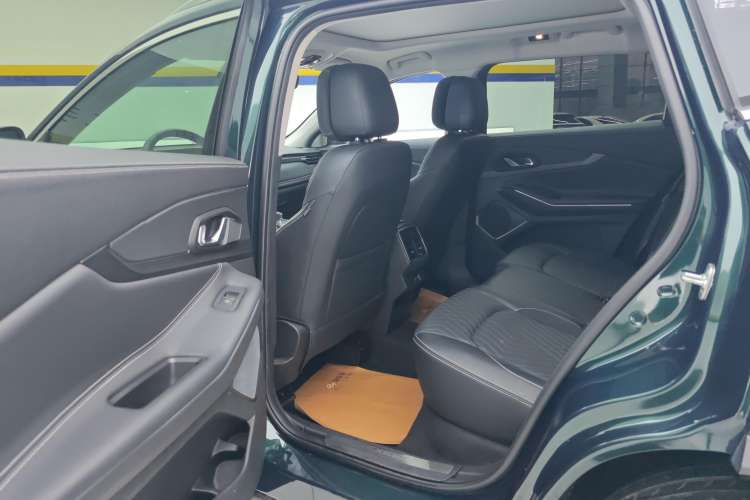 Used EXEED Lingyun 2023 400T Two-Wheel-Drive Star Prestige Edition Right Rear Seat