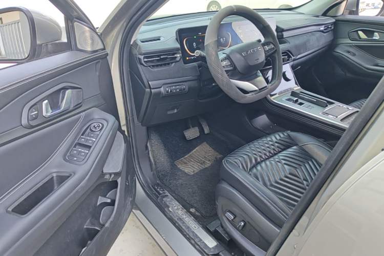 Used EXEED Lingyun 2023 300T Two-Wheel Drive Starry Edition Driver Seat