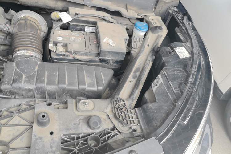Used EXEED Lingyun 2023 400T Four-Wheel Drive Star Prestige Edition Engine Bay Left