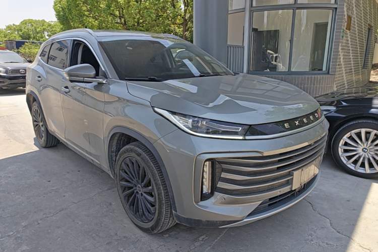 Used EXEED Lingyun 2023 300T Two-Wheel Drive Starry Edition Front Right 45 Deg