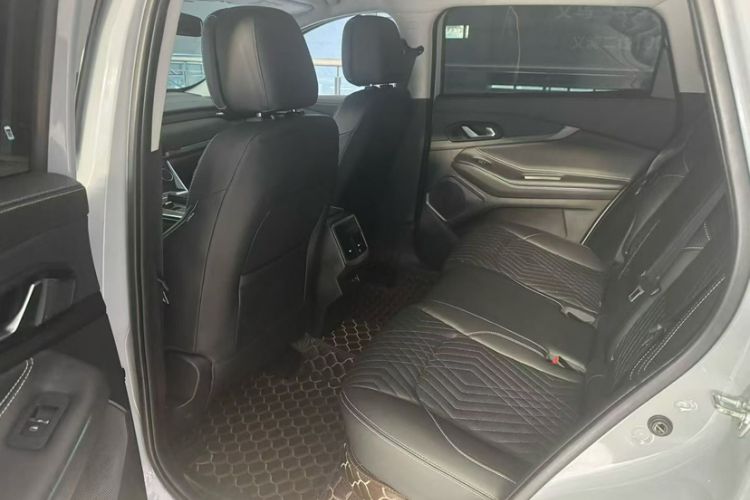 Used EXEED Lingyun 2023 300T Two-Wheel Drive Starry Edition Interior 3