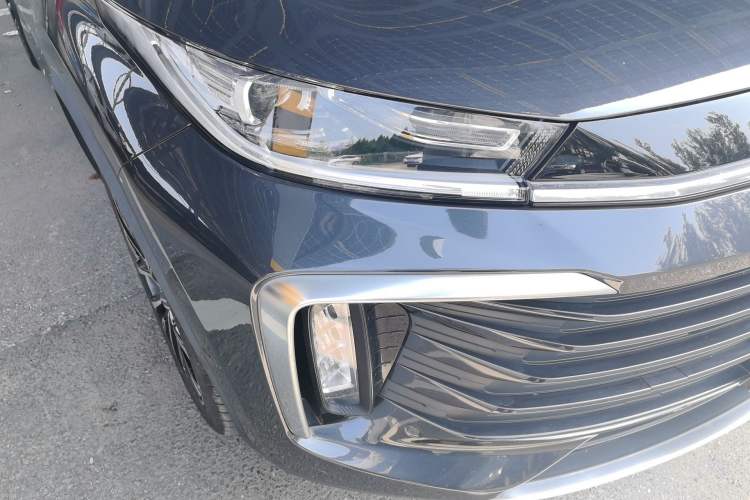 Used EXEED Lingyun 2023 400T Four-Wheel Drive Star Prestige Edition Right Front Headlight