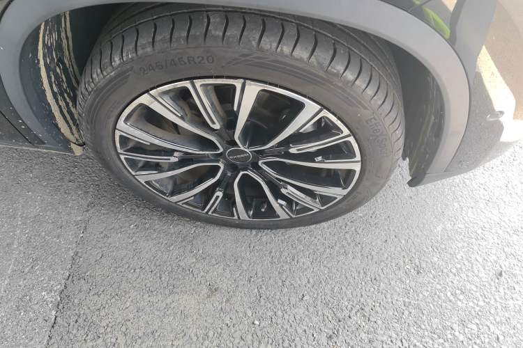 Used EXEED Lingyun 2023 400T Four-Wheel Drive Star Prestige Edition Right Front Wheel Hub