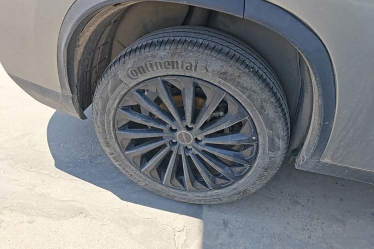 Used EXEED Lingyun 2023 300T Two-Wheel Drive Starry Edition Right Rear Wheel Hub