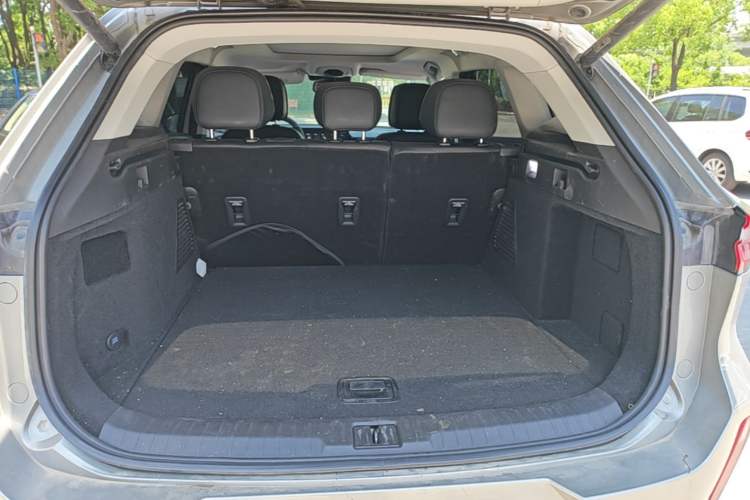 Used EXEED Lingyun 2023 300T Two-Wheel Drive Starry Edition Trunk