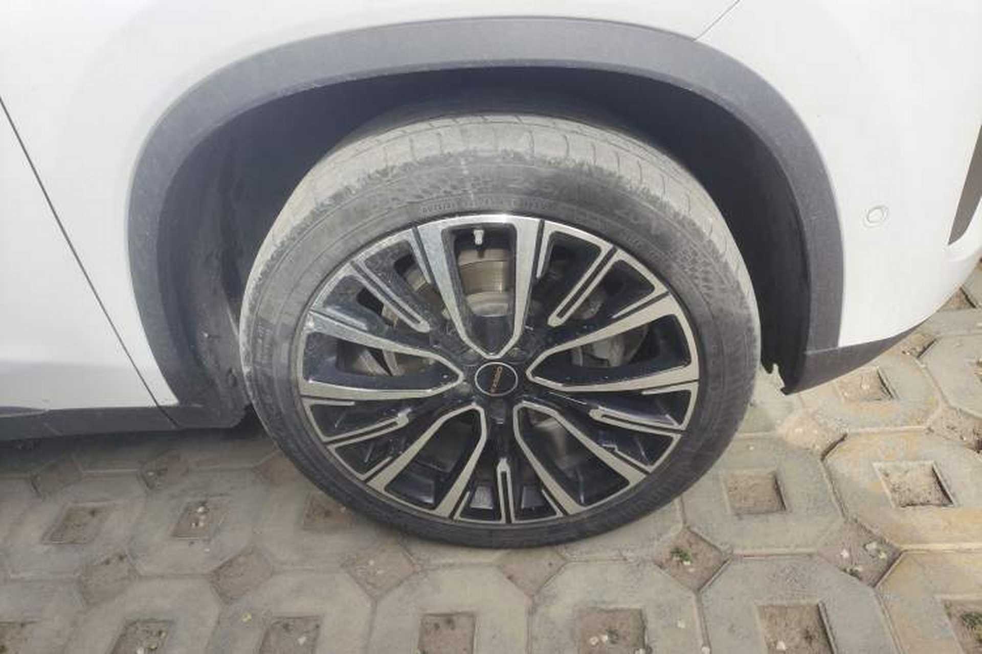 Used EXEED Lingyun 2023 400T Two-Wheel-Drive Star Prestige Edition Right Front Wheel Hub