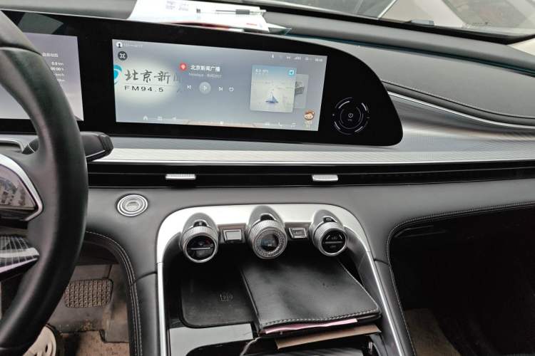 Used EXEED Lingyun 2024 300T Two-Wheel Drive Starlight Edition Audio And AC Panel