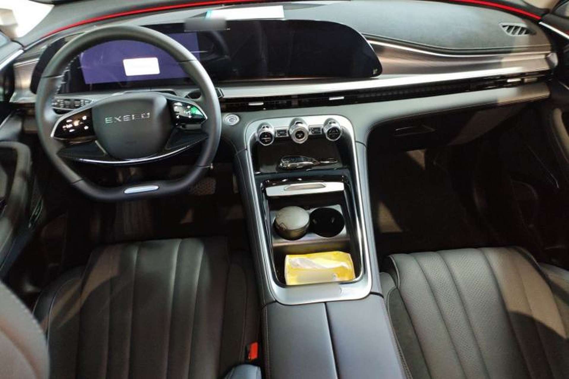 Used EXEED Lingyun 2024 400T Two-Wheel-Drive King Edition Center Console