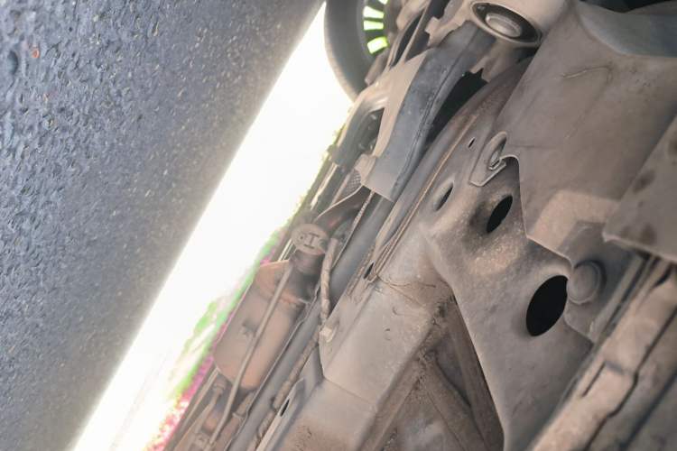 Used EXEED Lingyun 2024 300T Two-Wheel Drive Starlight Edition Chassis Front Left