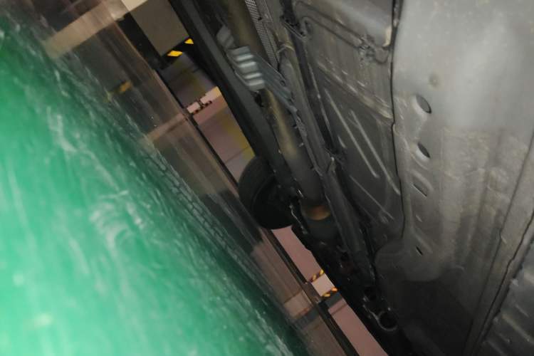 Used EXEED Lingyun 2024 400T Two-Wheel-Drive King Edition Chassis Rear Right