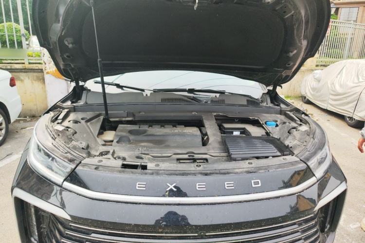 Used EXEED Lingyun 2024 300T Two-Wheel Drive Starlight Edition Engine Bay
