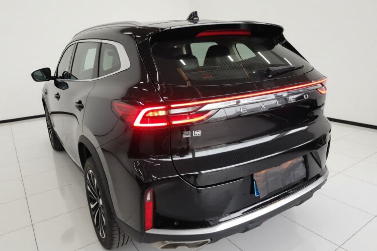 Used EXEED Lingyun 2024 300T Two-Wheel Drive Starlight Edition Exterior 2