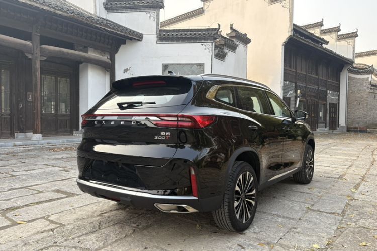 Used EXEED Lingyun 2024 300T Two-Wheel Drive Starlight Edition Exterior 8