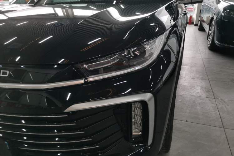 Used EXEED Lingyun 2024 300T Two-Wheel Drive Starlight Edition Left Front Headlight